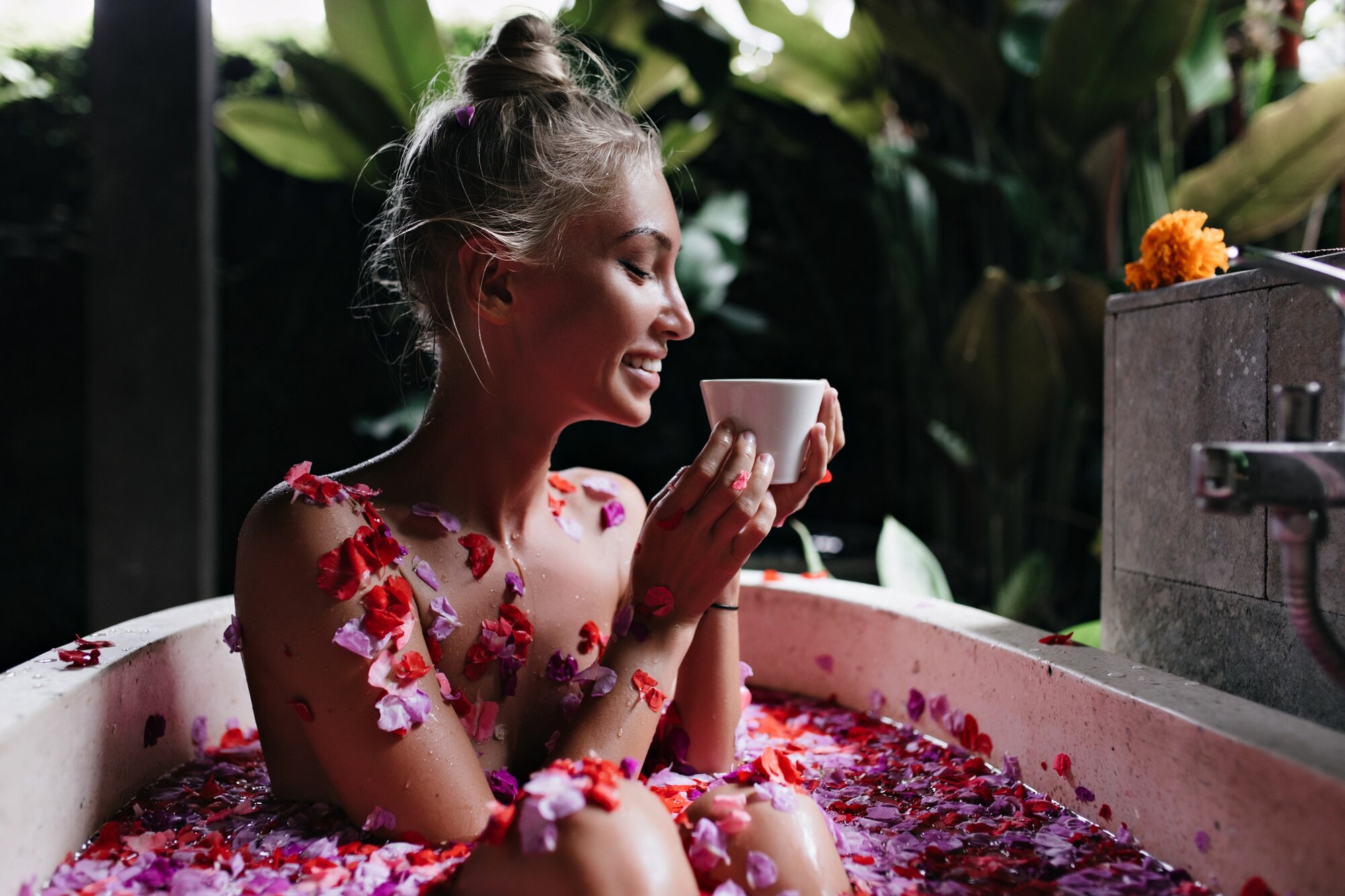 Contact 2 Natural Skincare Products